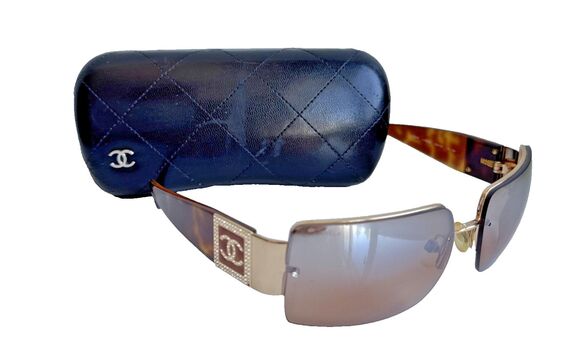 Chanel 4095-B Crystal CC Sunglasses Y2K Gold Brown Gradient Tortoise Authentic main image 4